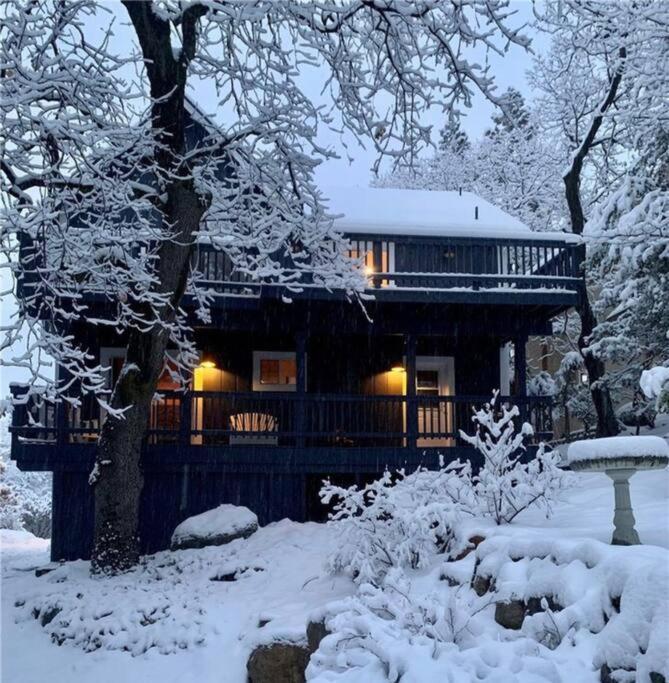 Charming Getaway Cabin เลคแอร์โรว์เฮด ภายนอก รูปภาพ